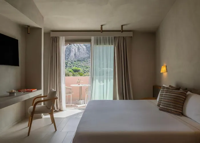 Hotel La Suera San Pantaleo